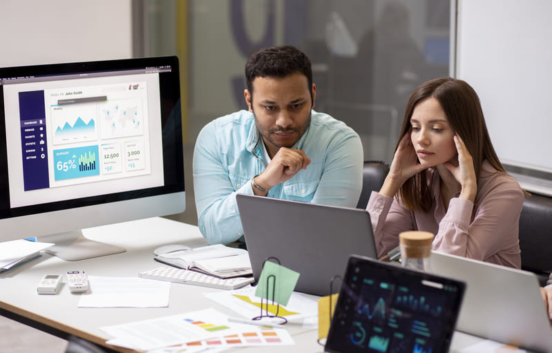 5 Razones por las que Necesitas una Consultoría en Marketing Digital para Tener Éxito en Línea consultor de marketing digital adecuado Consultor de marketing digital adecuado